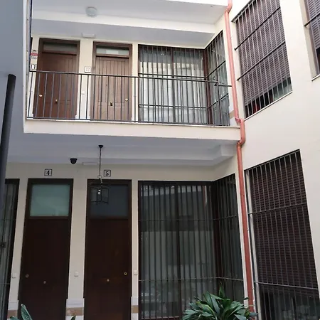 Apartmán J & E Center Màlaga