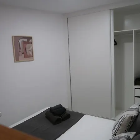 Apartment J & E Center