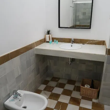 Apartment J & E Center