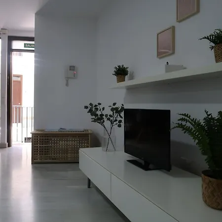 J & E Center Apartment