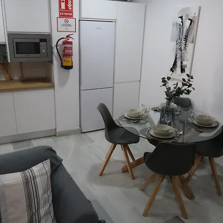 J & E Center Apartment