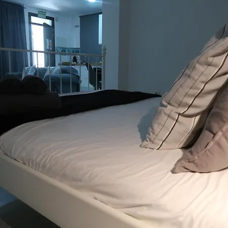 Apartment J & E Center *