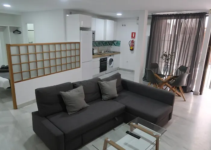 J & E Center Málaga